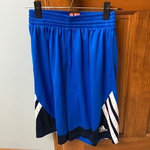 Mens SMALL adidas basketball shorts
